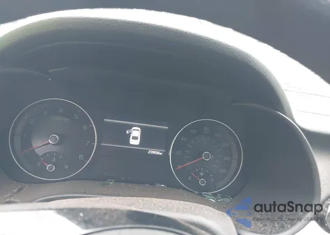 2024 Kia Forte Lx z USA, uszkodzony, nr VIN 3KPF24AD4RE705997